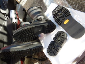 ӥ֥ॽɽʡvibram#1100