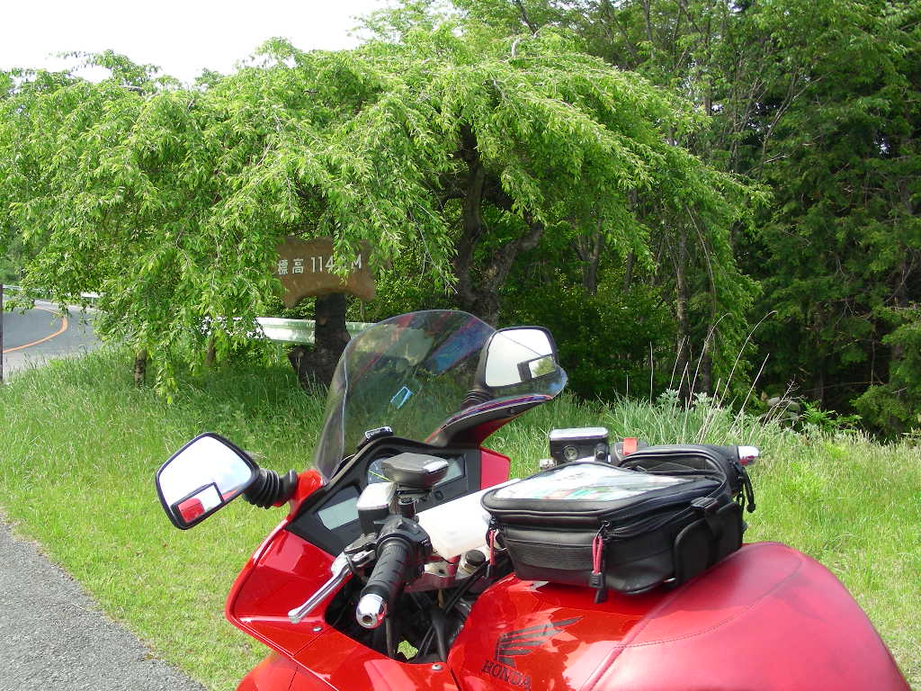 image038