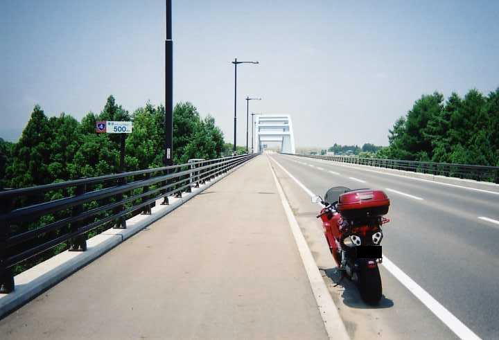 img054