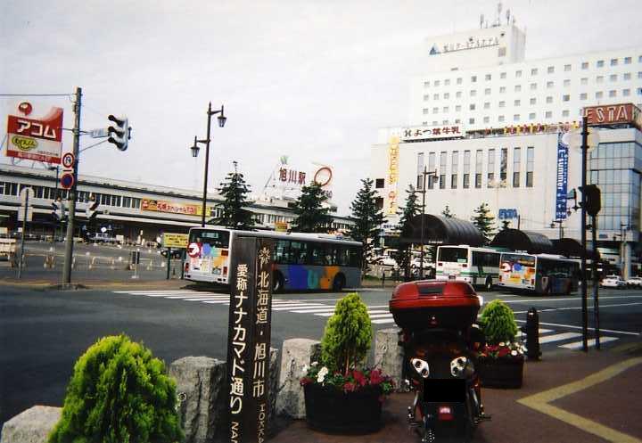 img042
