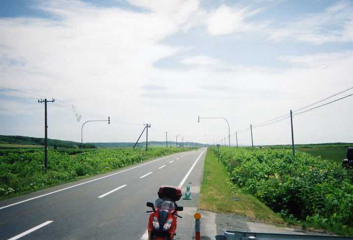 img048