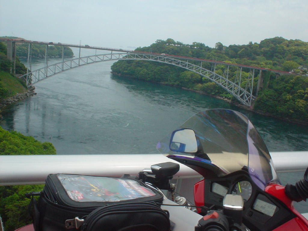 image028
