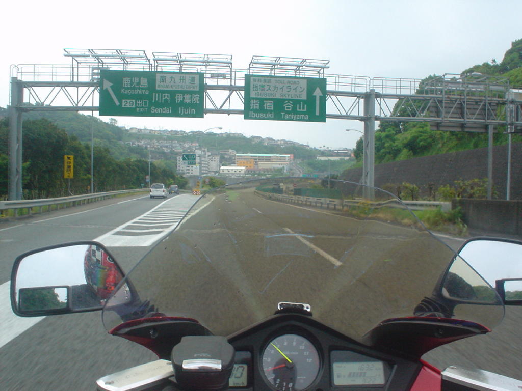 image002