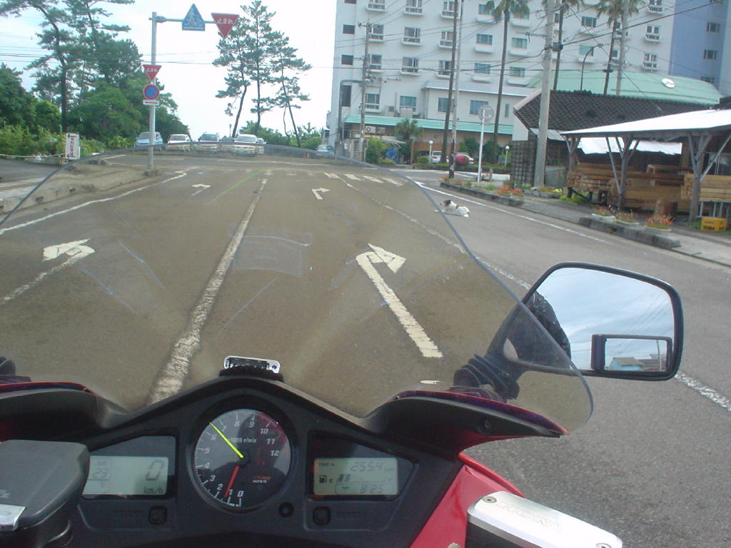 image004