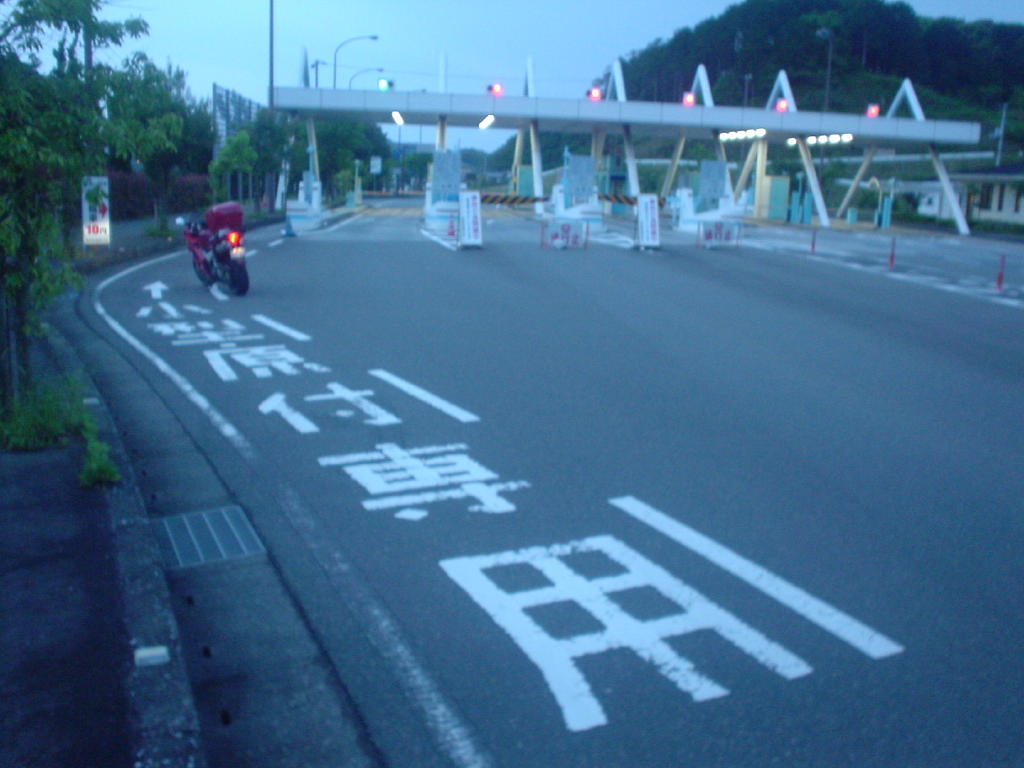 image002