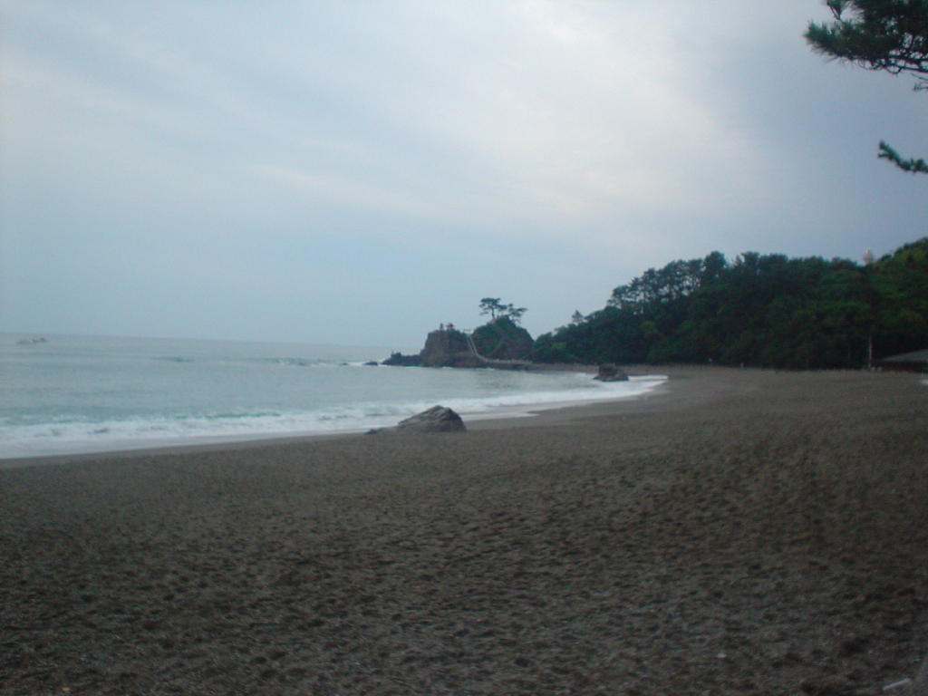 image008