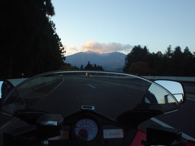image046